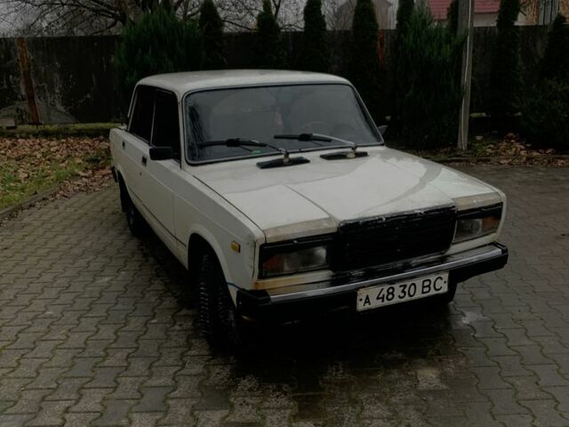 Белый ВАЗ 2107, объемом двигателя 1.3 л и пробегом 25 тыс. км за 520 $, фото 1 на Automoto.ua