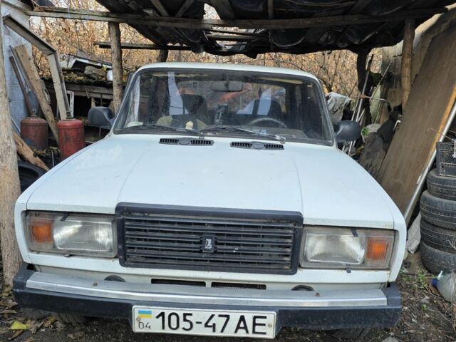 Белый ВАЗ 2107, объемом двигателя 1.5 л и пробегом 1 тыс. км за 899 $, фото 1 на Automoto.ua