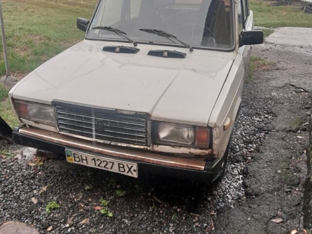 Белый ВАЗ 2107, объемом двигателя 0 л и пробегом 100 тыс. км за 550 $, фото 1 на Automoto.ua