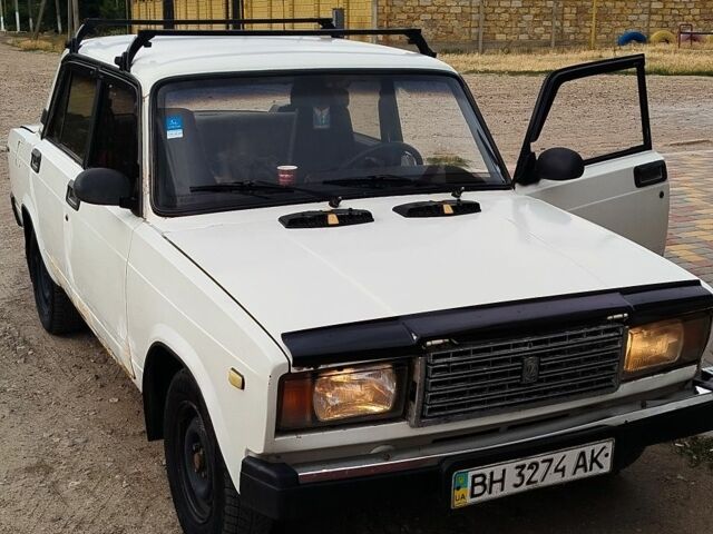 Белый ВАЗ 2107, объемом двигателя 0 л и пробегом 80 тыс. км за 600 $, фото 1 на Automoto.ua