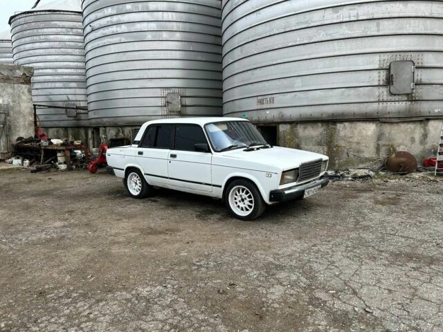 Білий ВАЗ 2107, об'ємом двигуна 1.3 л та пробігом 78 тис. км за 1500 $, фото 1 на Automoto.ua