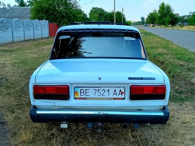 Белый ВАЗ 2107, объемом двигателя 1.5 л и пробегом 0 тыс. км за 1100 $, фото 1 на Automoto.ua