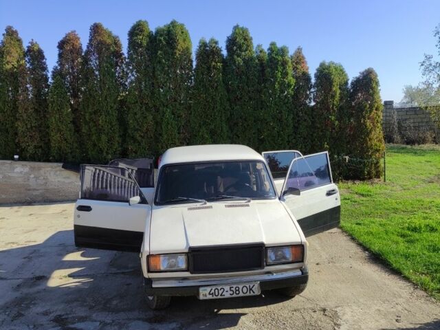 Белый ВАЗ 2107, объемом двигателя 0 л и пробегом 400 тыс. км за 1000 $, фото 1 на Automoto.ua