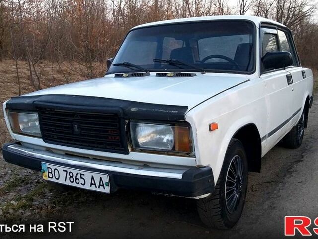 Белый ВАЗ 2107, объемом двигателя 1.5 л и пробегом 100 тыс. км за 900 $, фото 1 на Automoto.ua