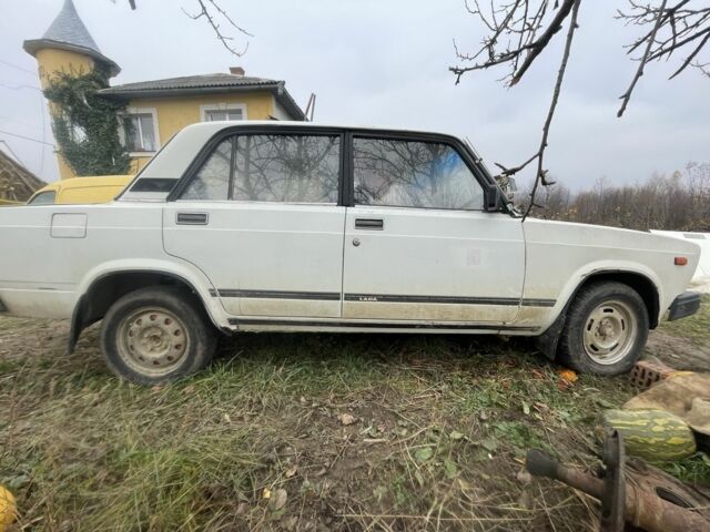 Белый ВАЗ 2107, объемом двигателя 1.5 л и пробегом 31 тыс. км за 357 $, фото 1 на Automoto.ua