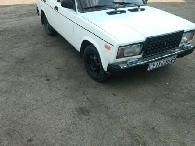 ВАЗ 2107 1991 в Добровеличковке на Automoto.ua Белый ВАЗ 2107, объемом двигателя 1 л и пробегом 200 тыс. км за 650 $, фото 1 на Automoto.ua