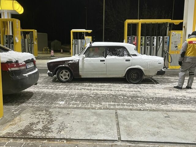 Білий ВАЗ 2107, об'ємом двигуна 1.3 л та пробігом 1 тис. км за 348 $, фото 1 на Automoto.ua