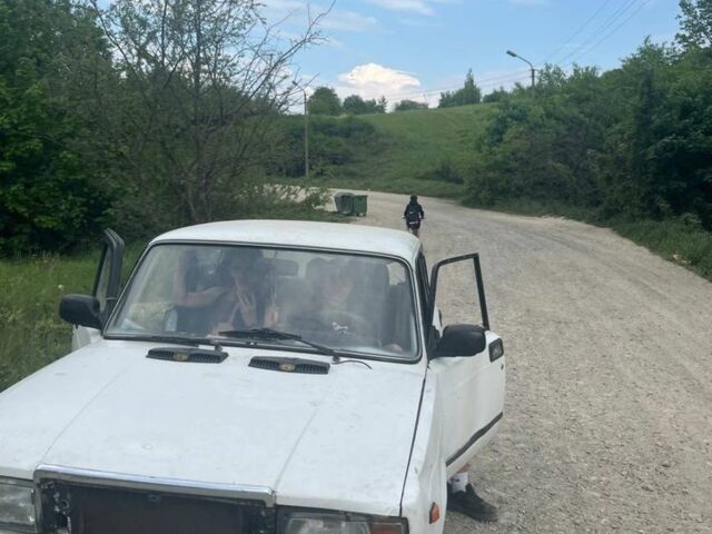 Білий ВАЗ 2107, об'ємом двигуна 1.5 л та пробігом 350 тис. км за 169 $, фото 1 на Automoto.ua