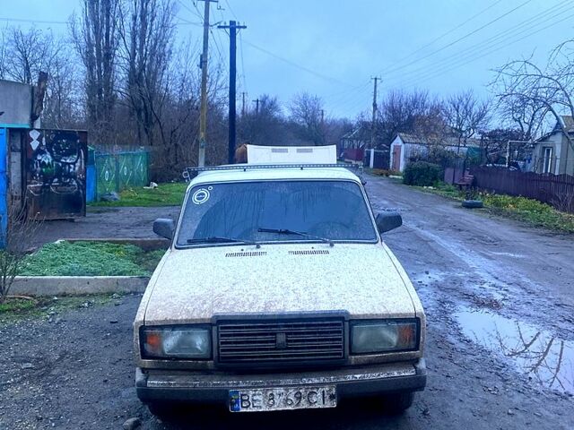 Білий ВАЗ 2107, об'ємом двигуна 1.5 л та пробігом 60 тис. км за 1300 $, фото 1 на Automoto.ua