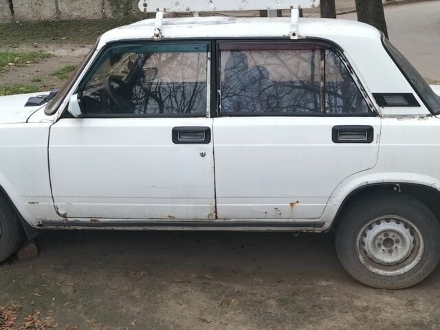 Білий ВАЗ 2107, об'ємом двигуна 0 л та пробігом 1000 тис. км за 550 $, фото 1 на Automoto.ua