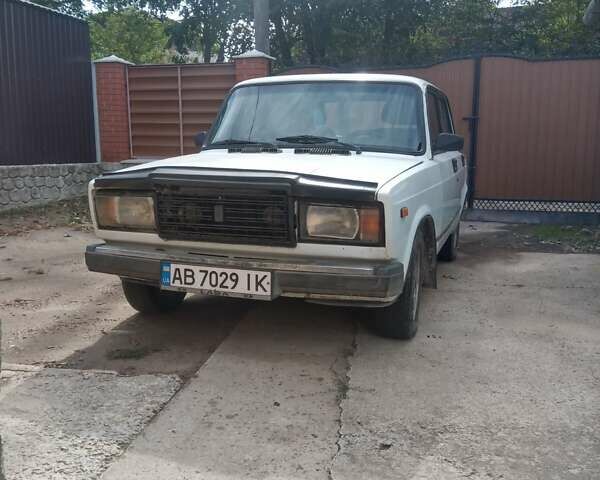 ВАЗ 2107 1992 в Могилев-Подольском на Automoto.ua Белый ВАЗ 2107, объемом двигателя 1.5 л и пробегом 398 тыс. км за 700 $, фото 1 на Automoto.ua
