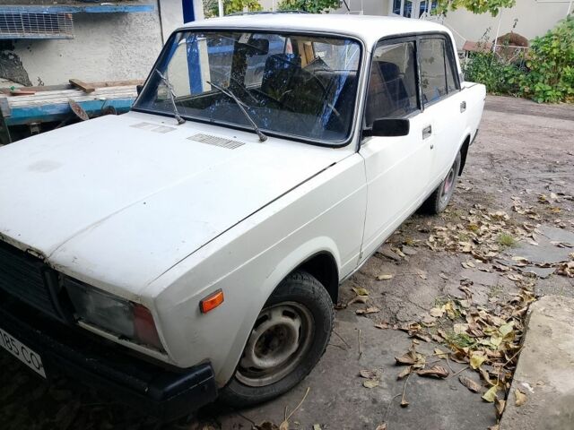 Белый ВАЗ 2107, объемом двигателя 0 л и пробегом 40 тыс. км за 500 $, фото 1 на Automoto.ua