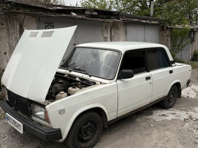 Белый ВАЗ 2107, объемом двигателя 1.5 л и пробегом 2 тыс. км за 600 $, фото 1 на Automoto.ua