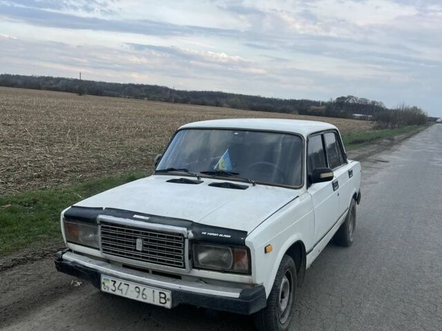 Білий ВАЗ 2107, об'ємом двигуна 1.5 л та пробігом 180 тис. км за 500 $, фото 1 на Automoto.ua