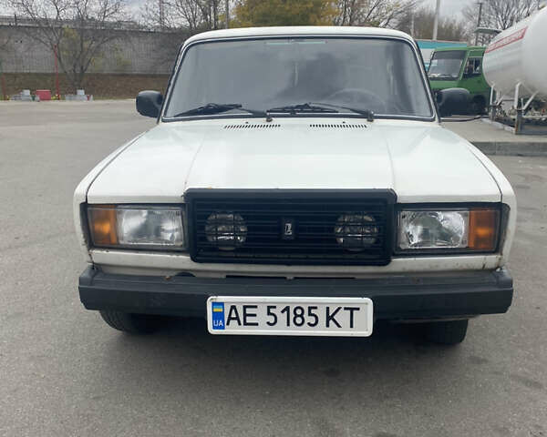 Білий ВАЗ 2107, об'ємом двигуна 1.45 л та пробігом 100 тис. км за 1299 $, фото 1 на Automoto.ua