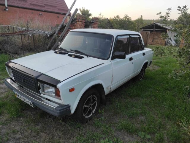 Белый ВАЗ 2107, объемом двигателя 1.6 л и пробегом 1000 тыс. км за 725 $, фото 1 на Automoto.ua