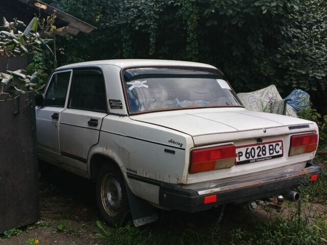 Белый ВАЗ 2107, объемом двигателя 0 л и пробегом 200 тыс. км за 702 $, фото 1 на Automoto.ua