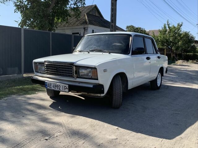 Белый ВАЗ 2107, объемом двигателя 1.5 л и пробегом 184 тыс. км за 550 $, фото 1 на Automoto.ua