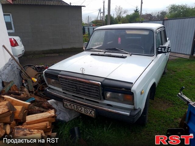 Белый ВАЗ 2107, объемом двигателя 1.5 л и пробегом 1 тыс. км за 699 $, фото 1 на Automoto.ua