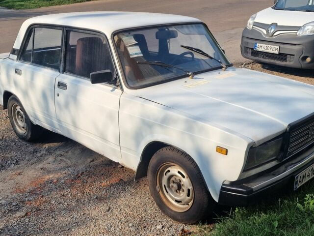 Білий ВАЗ 2107, об'ємом двигуна 1.5 л та пробігом 1 тис. км за 425 $, фото 1 на Automoto.ua