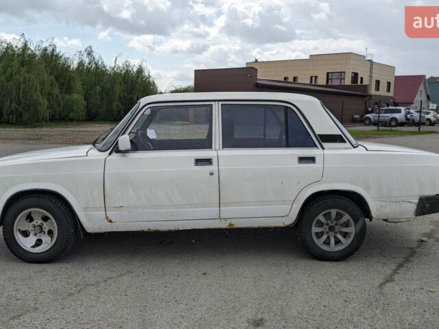 Білий ВАЗ 2107, об'ємом двигуна 1.6 л та пробігом 160 тис. км за 557 $, фото 1 на Automoto.ua