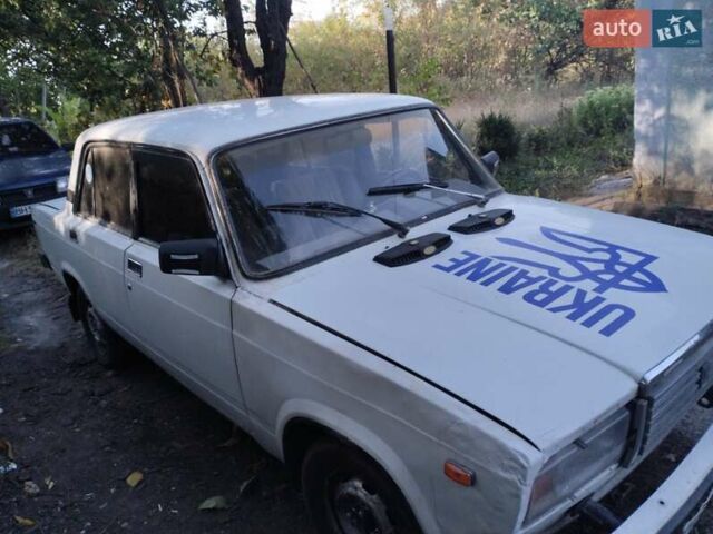 Белый ВАЗ 2107, объемом двигателя 1.5 л и пробегом 45 тыс. км за 650 $, фото 1 на Automoto.ua