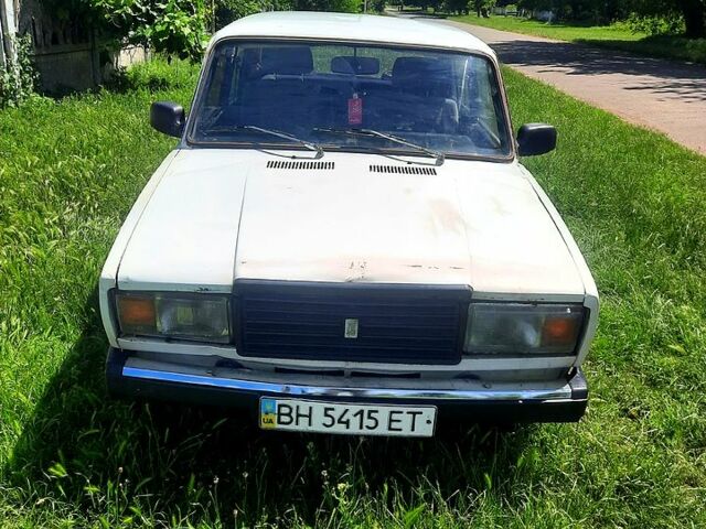 Белый ВАЗ 2107, объемом двигателя 1.5 л и пробегом 0 тыс. км за 490 $, фото 1 на Automoto.ua