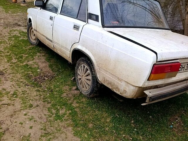 Білий ВАЗ 2107, об'ємом двигуна 1.5 л та пробігом 150 тис. км за 250 $, фото 1 на Automoto.ua