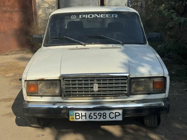 Білий ВАЗ 2107, об'ємом двигуна 1.3 л та пробігом 80 тис. км за 671 $, фото 1 на Automoto.ua