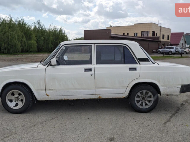 Білий ВАЗ 2107, об'ємом двигуна 1.6 л та пробігом 160 тис. км за 558 $, фото 1 на Automoto.ua
