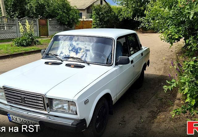 Білий ВАЗ 2107, об'ємом двигуна 1.5 л та пробігом 90 тис. км за 1325 $, фото 1 на Automoto.ua