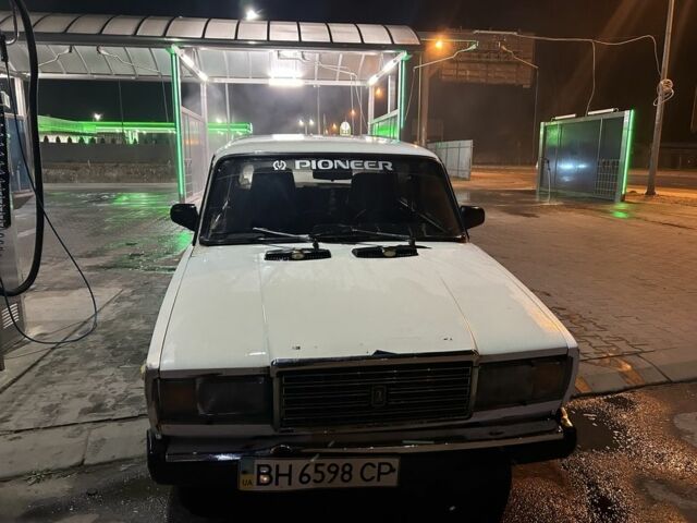 Белый ВАЗ 2107, объемом двигателя 1.6 л и пробегом 77 тыс. км за 677 $, фото 1 на Automoto.ua