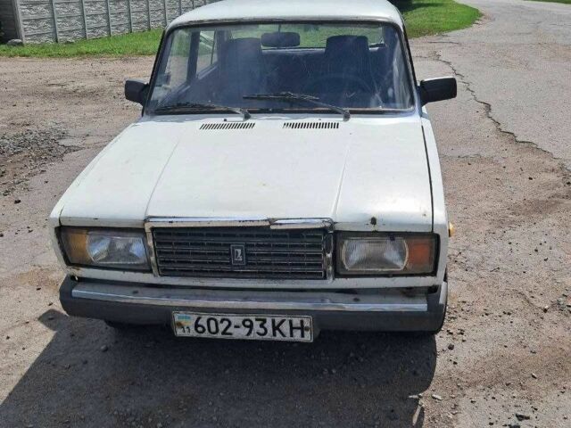 Білий ВАЗ 2107, об'ємом двигуна 1.5 л та пробігом 1 тис. км за 337 $, фото 1 на Automoto.ua