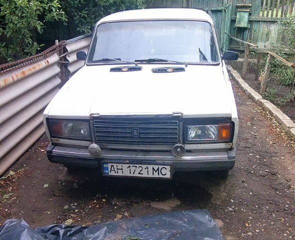 Белый ВАЗ 2107, объемом двигателя 0 л и пробегом 999 тыс. км за 25000 $, фото 1 на Automoto.ua