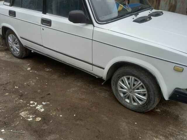 Білий ВАЗ 2107, об'ємом двигуна 0 л та пробігом 248 тис. км за 1000 $, фото 1 на Automoto.ua