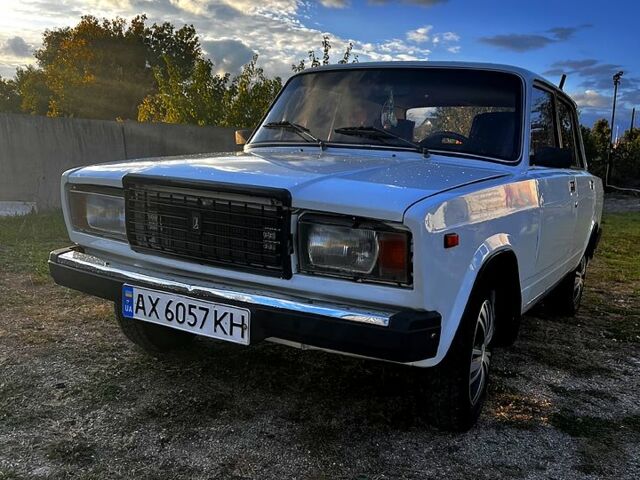 Білий ВАЗ 2107, об'ємом двигуна 1.5 л та пробігом 150 тис. км за 1000 $, фото 1 на Automoto.ua