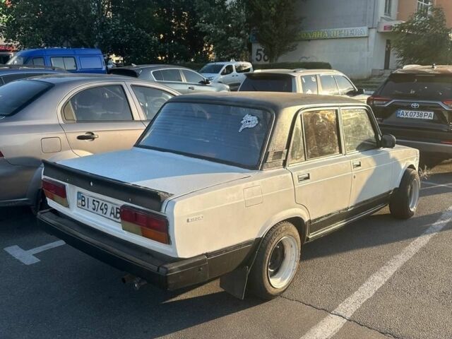 Белый ВАЗ 2107, объемом двигателя 1.5 л и пробегом 190 тыс. км за 408 $, фото 1 на Automoto.ua