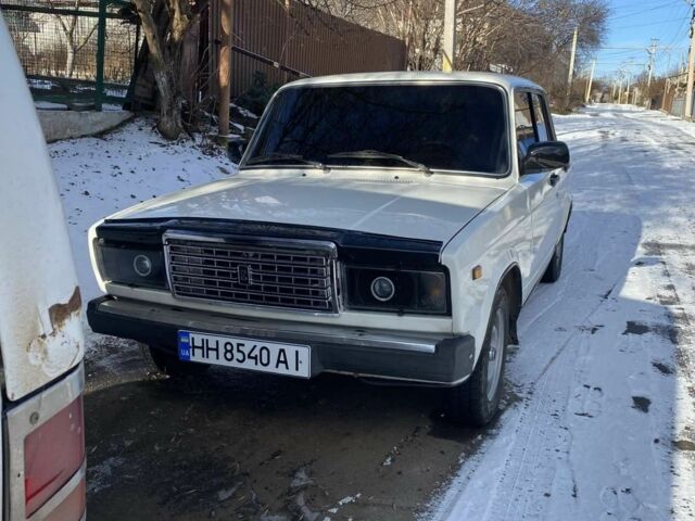 Білий ВАЗ 2107, об'ємом двигуна 1.5 л та пробігом 70 тис. км за 1550 $, фото 1 на Automoto.ua