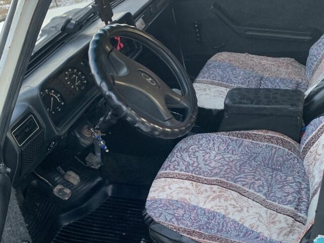 ВАЗ 2107 1994 в Каменце-Подольском на Automoto.ua Белый ВАЗ 2107, объемом двигателя 1.3 л и пробегом 6 тыс. км за 650 $, фото 1 на Automoto.ua