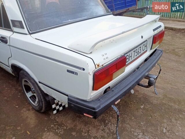 Белый ВАЗ 2107, объемом двигателя 1.7 л и пробегом 140 тыс. км за 1200 $, фото 1 на Automoto.ua