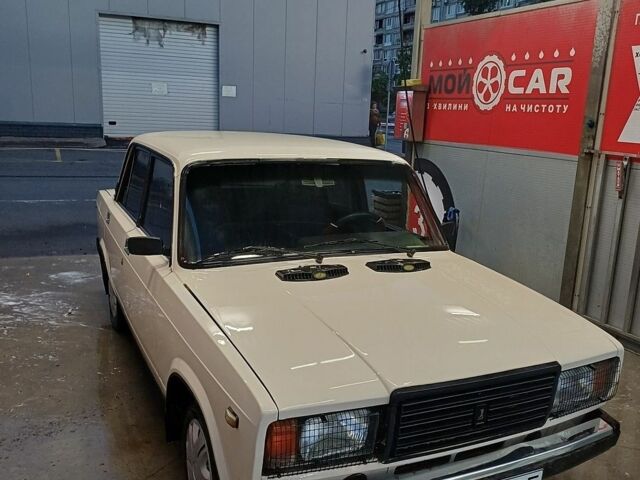 Белый ВАЗ 2107, объемом двигателя 1.45 л и пробегом 59 тыс. км за 1500 $, фото 1 на Automoto.ua