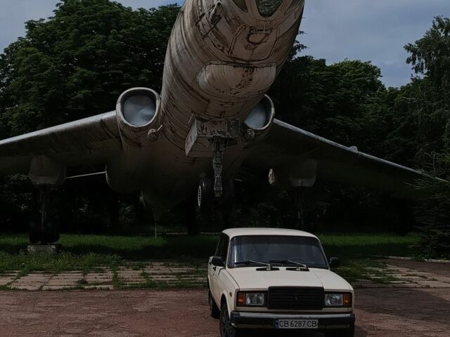 Белый ВАЗ 2107, объемом двигателя 1.5 л и пробегом 84 тыс. км за 700 $, фото 1 на Automoto.ua