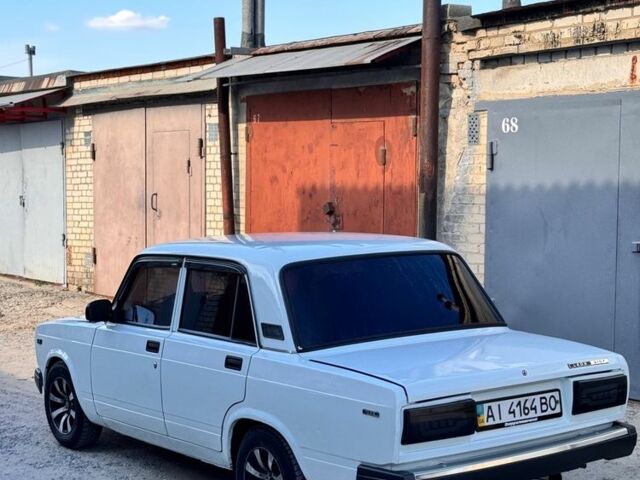Белый ВАЗ 2107, объемом двигателя 1.5 л и пробегом 134 тыс. км за 628 $, фото 1 на Automoto.ua
