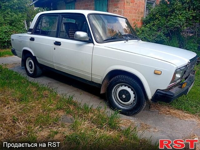 Білий ВАЗ 2107, об'ємом двигуна 1.5 л та пробігом 0 тис. км за 640 $, фото 1 на Automoto.ua