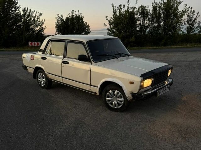 Белый ВАЗ 2107, объемом двигателя 1.6 л и пробегом 68 тыс. км за 700 $, фото 1 на Automoto.ua