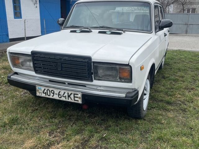 Белый ВАЗ 2107, объемом двигателя 1.2 л и пробегом 3 тыс. км за 745 $, фото 1 на Automoto.ua