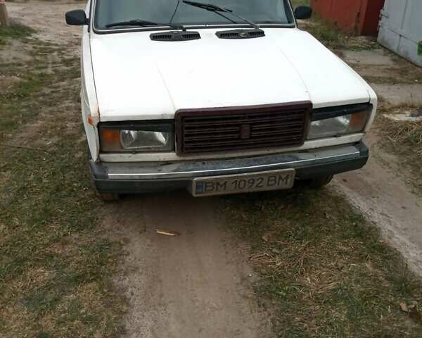 Белый ВАЗ 2107, объемом двигателя 1.57 л и пробегом 100 тыс. км за 700 $, фото 1 на Automoto.ua