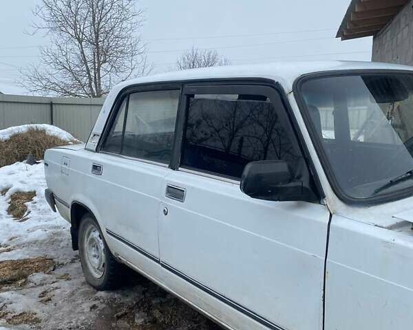 Білий ВАЗ 2107, об'ємом двигуна 1.45 л та пробігом 250 тис. км за 500 $, фото 1 на Automoto.ua