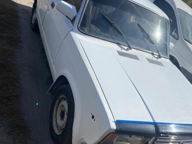 Белый ВАЗ 2107, объемом двигателя 0 л и пробегом 120 тыс. км за 500 $, фото 1 на Automoto.ua