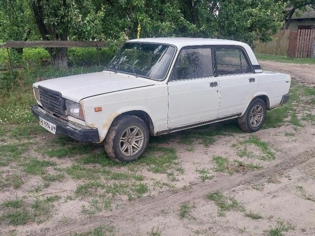 Білий ВАЗ 2107, об'ємом двигуна 1.57 л та пробігом 150 тис. км за 750 $, фото 1 на Automoto.ua